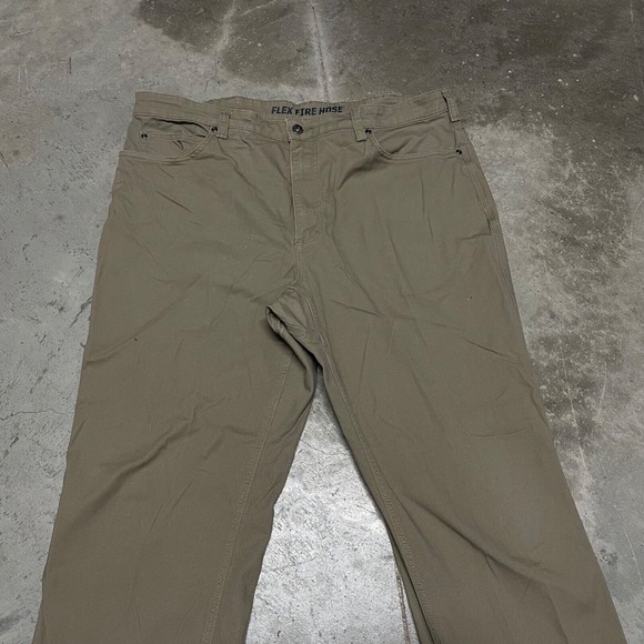 Duluth Flex Fire Hose Pants Size 40x32 Beige Straight Leg Canvas Work Pants - Picture 2 of 7